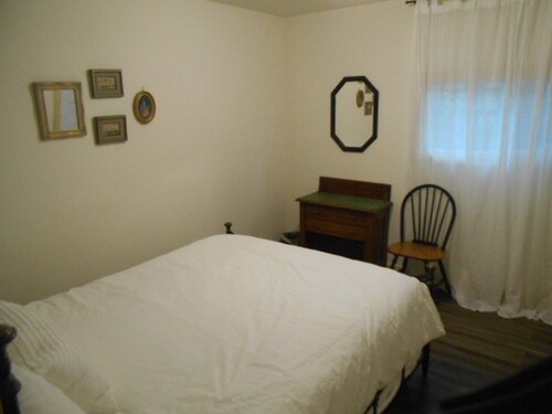 Little House Under the Big Sky, 2 bedrm 2 bth near Glacier Park & Whitefish Mt.