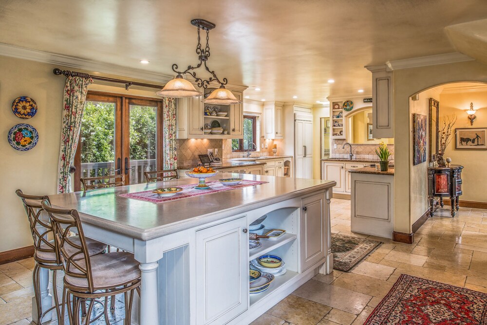 House, 3 Bedrooms - Private Kitchen