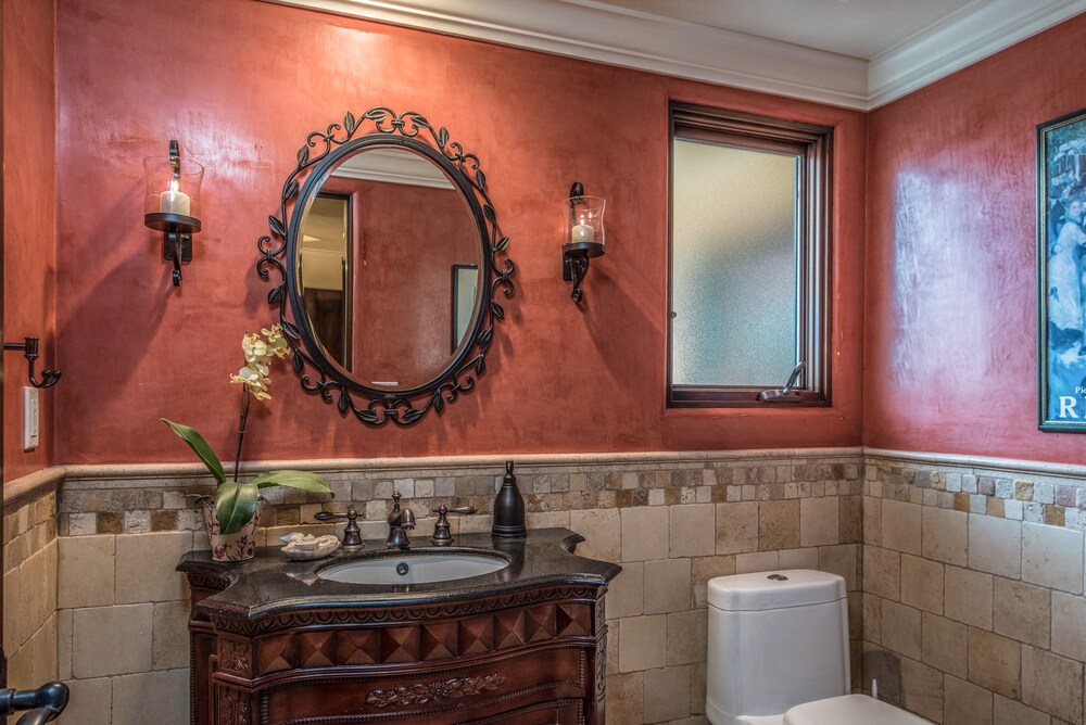 House, 3 Bedrooms - Bathroom