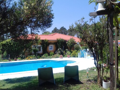 Studio in Nazaré, With Shared Pool, Furnished Garden and Wifi - 7 km From the Beach