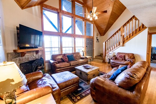 2022 Bookings Are Here! Don't Miss This Four Bedroom Home Near SDC!!!