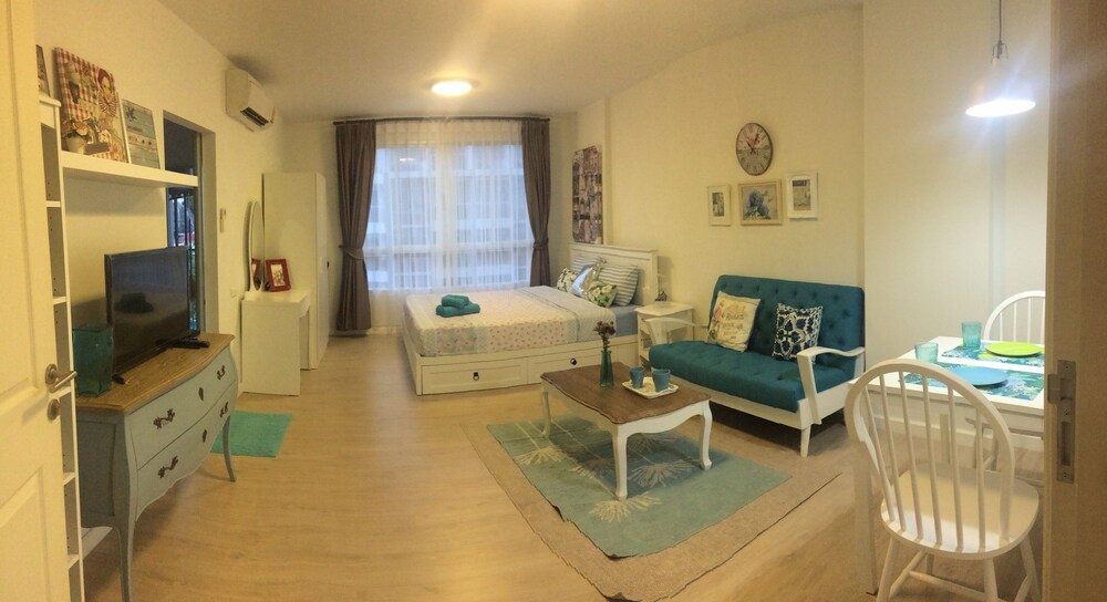 Deluxe Double Room - Guestroom