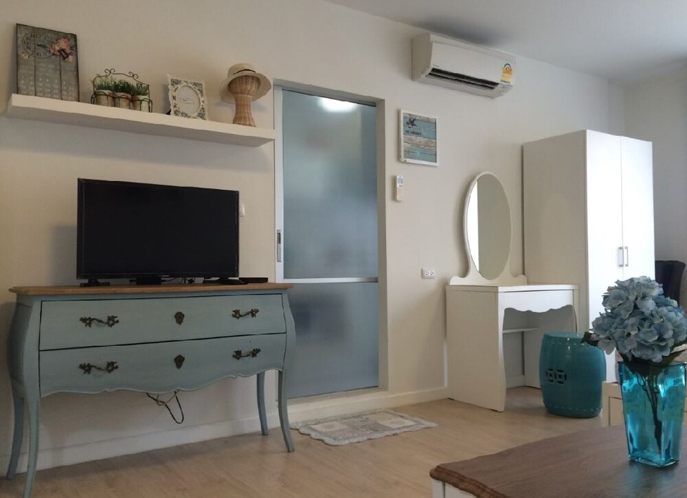Deluxe Double Room - Guestroom