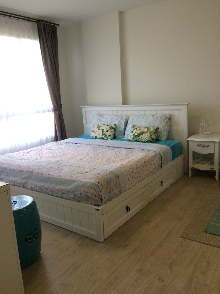 Deluxe Double Room - Guestroom