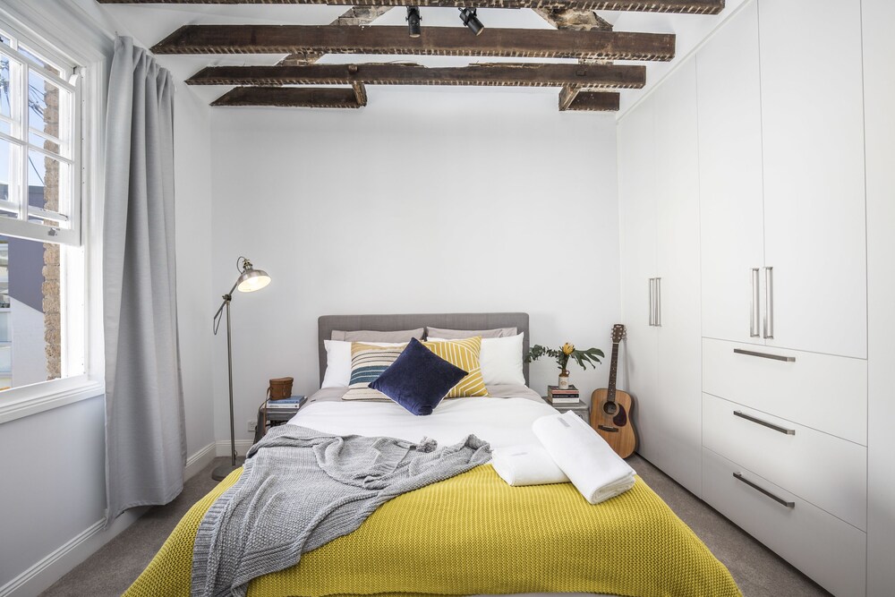 Classic House, 2 Bedrooms - Featured Image