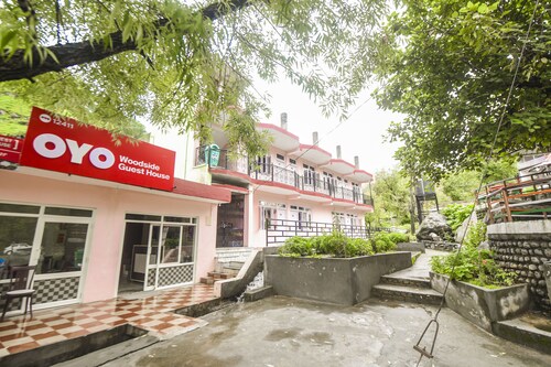 OYO 12411 Woodside Guest House