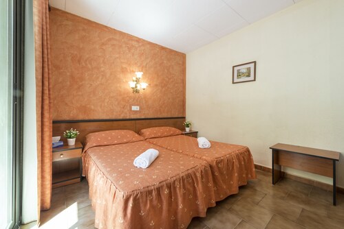 Marisol Hotel