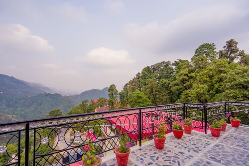 OYO 13294 Home Heritage 1BHK Clock Tower Mussoorie