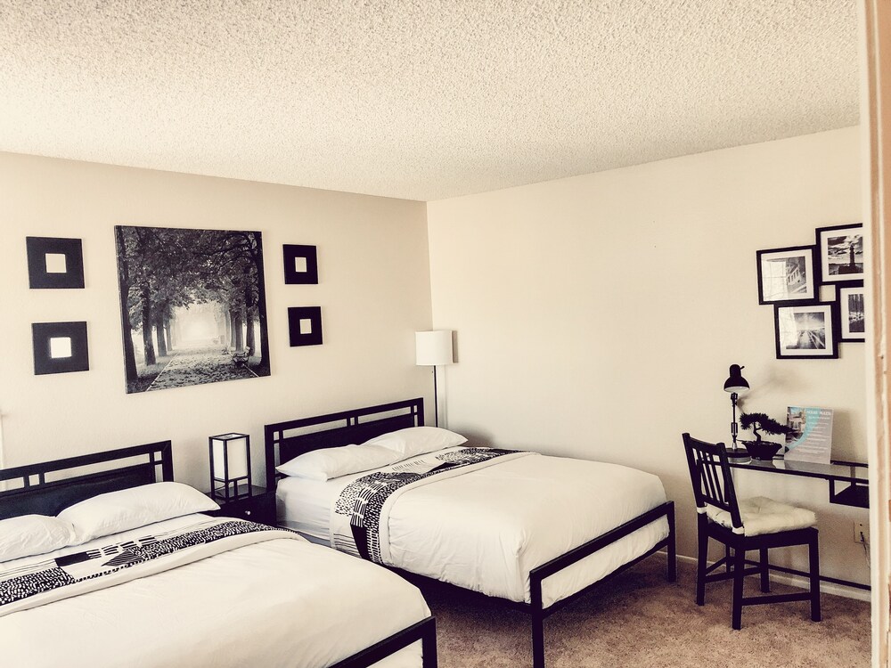 Economy Quadruple Room, 2 Double Beds - Room