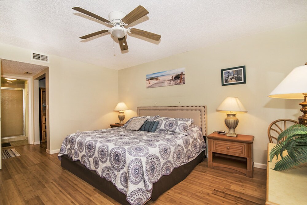 Condo, 2 Bedrooms - Guestroom