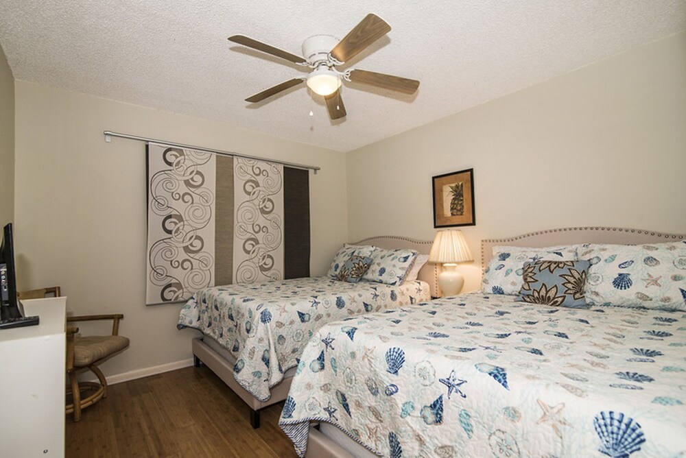 Condo, 2 Bedrooms - Guestroom