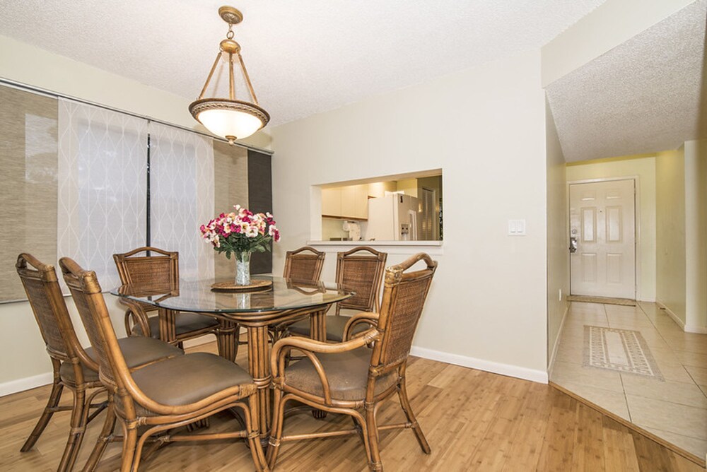 Condo, 2 Bedrooms - In-Room Dining
