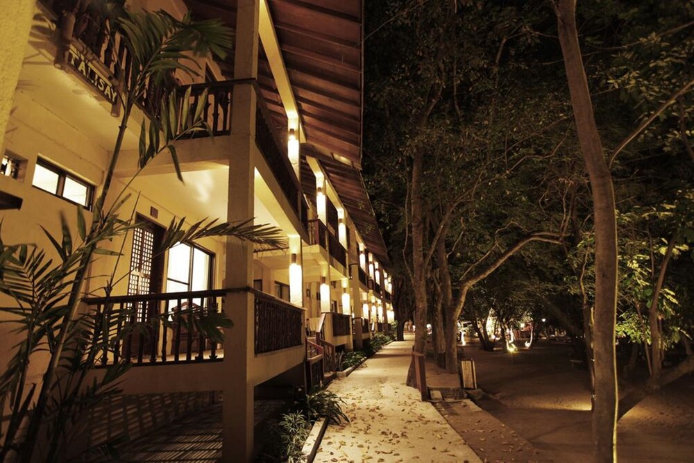 Hotel Front - Evening/Night