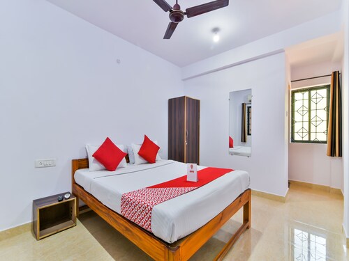 OYO 12884 Neelratna Guest House