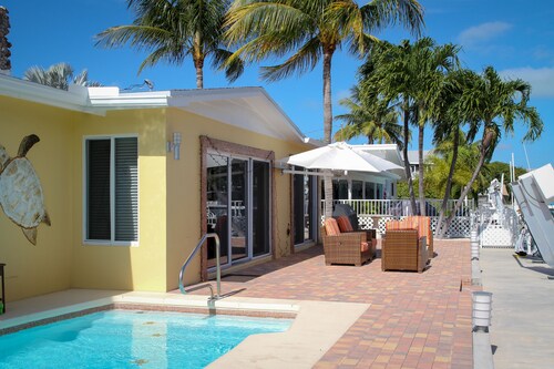 Luxury Waterfront Pool Home 75' Dock Direct Ocean Access Fisherman's Paradise