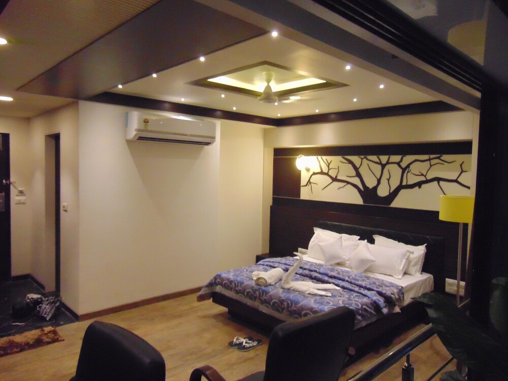 Executive Lounge