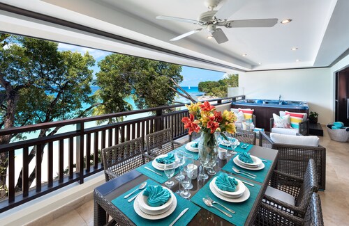 Coral Cove 11 by Altman