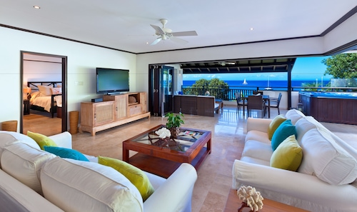 Coral Cove 15 Penthouse by Altman