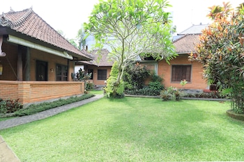Sunarta House Home Stay