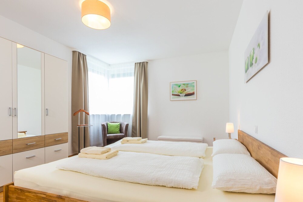 Zimmer (Apartment, 1 Schlafzimmer, Küche)