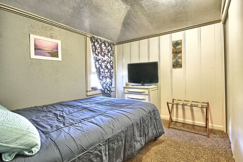 Truly Tucked Away In The Heart Of Mariposa, Our Home Is Welcoming To All Guests