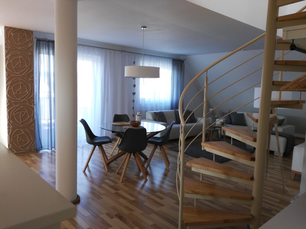 Wohnbereich (Luxury-Maisonette, 2 Queen-Betten, Nichtraucher)