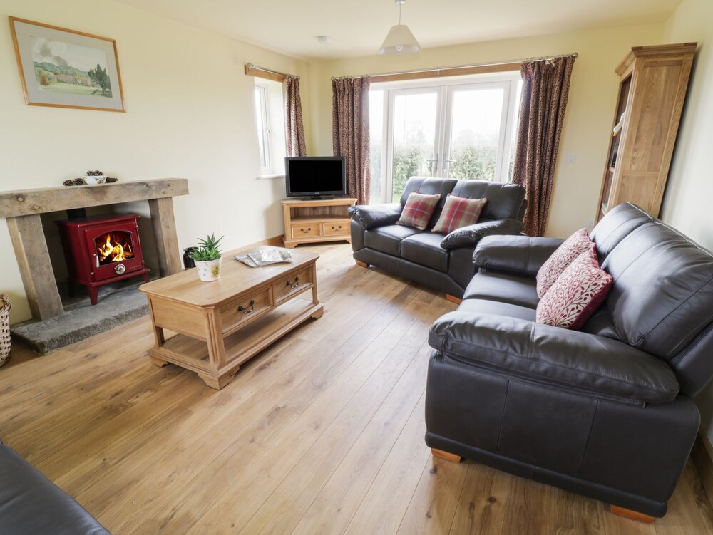 Cottage - Featured Image