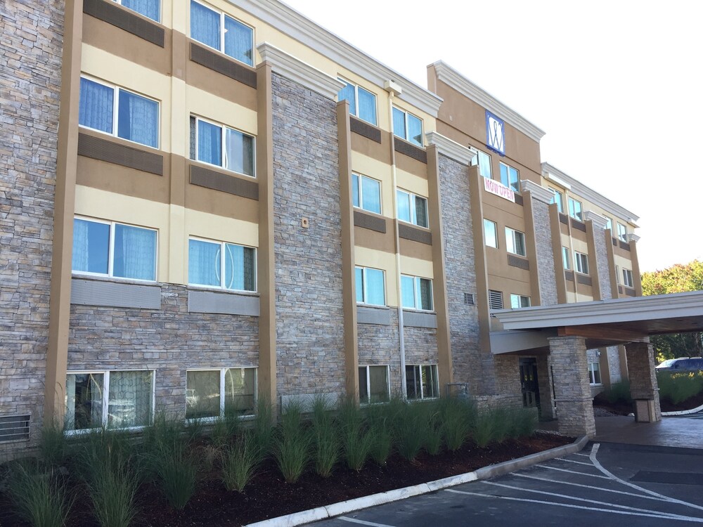 Hotel Front