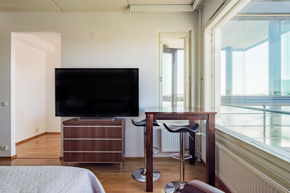 Elite-sviitti, Sauna, Järvinäköala - olohuone