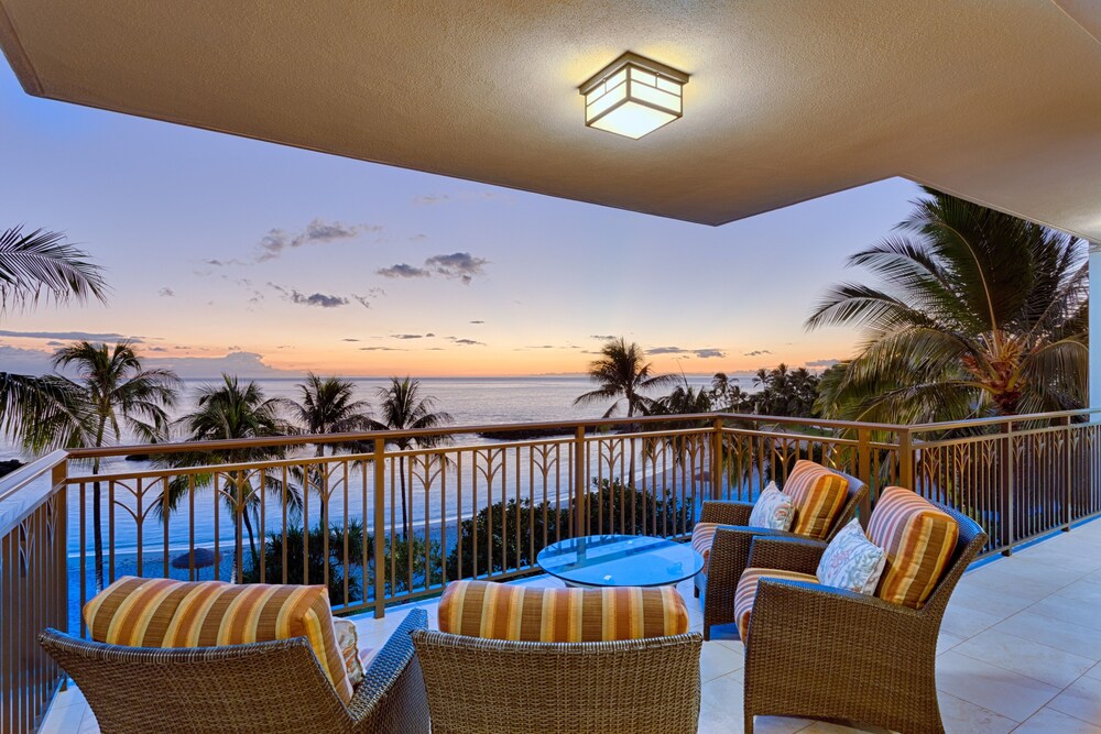 Luxury Apartment, 2 Bedrooms, Ocean View, Oceanfront - Featured Image