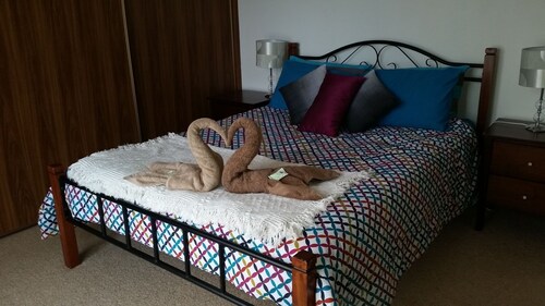 The Quorn-er House- family and pet friendly