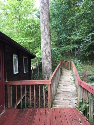 Antietam Creek - Quiet 2 Bedroom Cabin