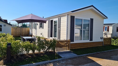 Luxuriöses Chalet für 4p im Ferienpark Zonnedorp