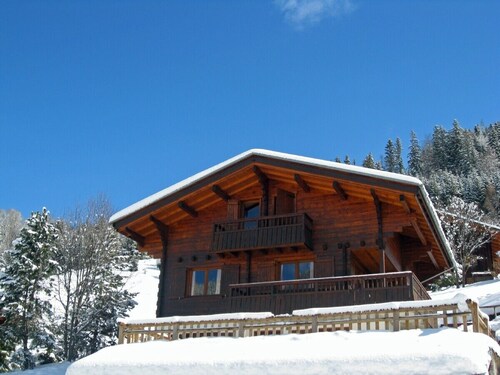 Beautiful Chalet Sophia With Outdoor Jacuzzi