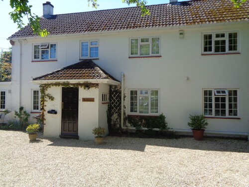 Secluded detached house in the New Forest