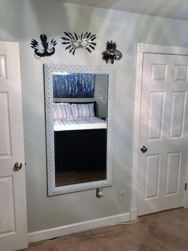 *****HOT PROPERTY, LSU/Downtown/I-10/Mid-City