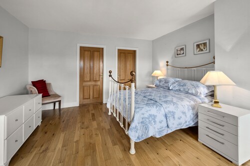 Luxurious self catering house close to the village of Adare