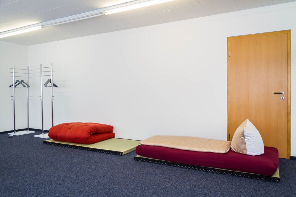 Zimmer (Comfort-Zimmer, Mehrere Betten, Gemeinschaftsbad)