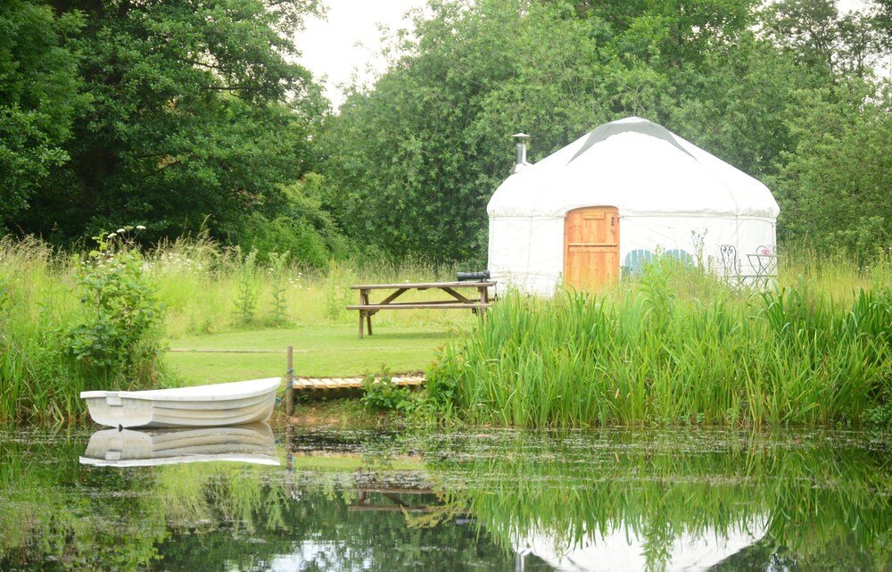 Romantic Tent, 1 Double Bed, Lake View (Poppy Yurt) - Guestroom