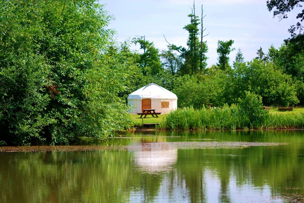 Romantic Tent, 1 Double Bed, Lake View (Poppy Yurt) - Guestroom