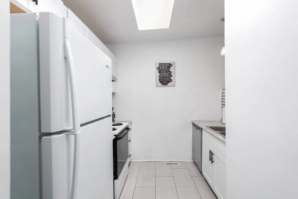 Traditional Apartment, 2 Bedrooms, Non Smoking, Kitchen - Private Kitchen