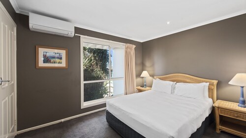Aqualuna Beach Apartment 42