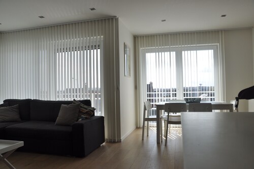 Bel appartement neuf avec zone de loisirs exceptionnelle!