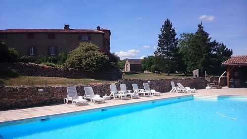 Votre château privé pour votre été - Millau - 25 pers.