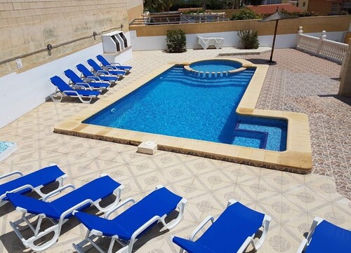 MEDSTAR VILLA IN BENIDORM Jacuzzi-pooltable-tabletennis-Golf-Sports-Family