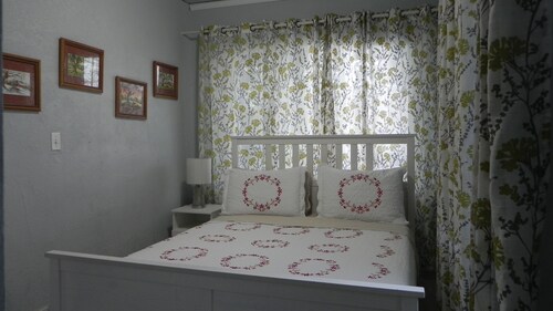 cozy 2 bd 1 bath in the heart of Little Havana(3)