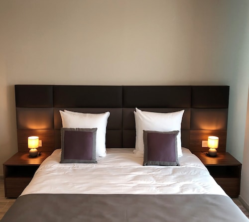 Flat Hotel Midi 33