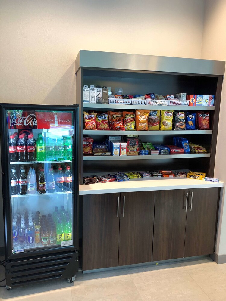 Snack Bar