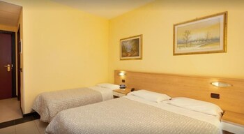 Hotel Ayri