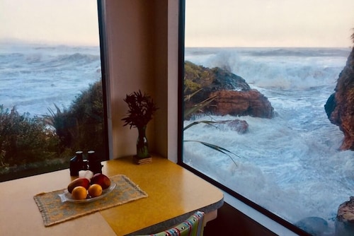 Woodpecker Bay Bach ~ Life on the edge